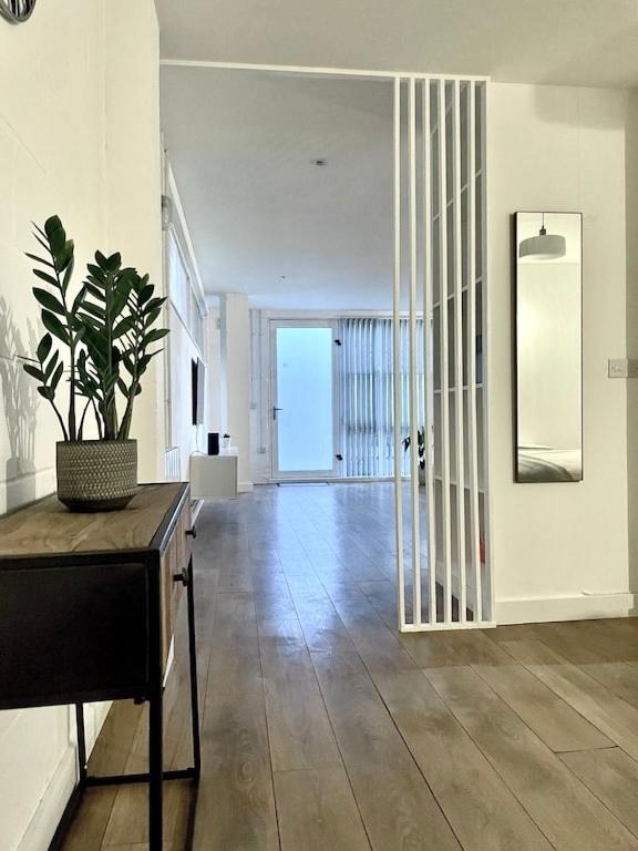 Spacious Industrial Style Apartment Λονδίνο Εξωτερικό φωτογραφία